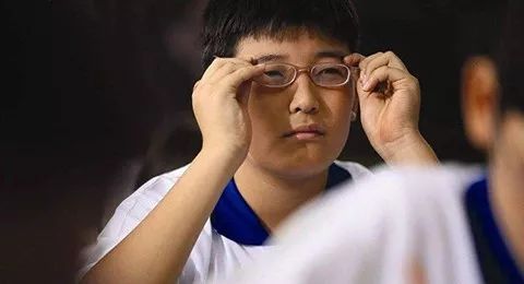 四、八年级学生肥胖率和视力不良检出率均有所上升