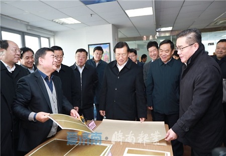 王忠林调研督导“决战四季度”工作：加大市场开拓力度 推动企业做大做强