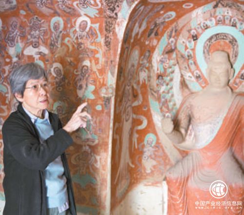 樊锦诗：只要莫高窟存在，就要把它陪好