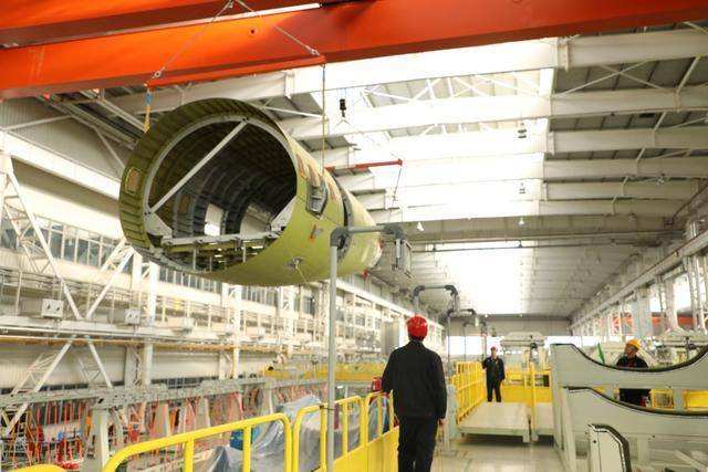 国产新舟700首飞机机身后段成功交付