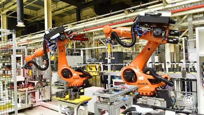 国内首个重型车用发动机智能制造工厂投入使用