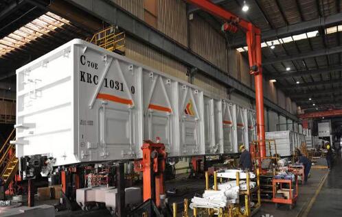 中车齐车集团造铁路货车在肯尼亚内马铁路通车仪式亮相