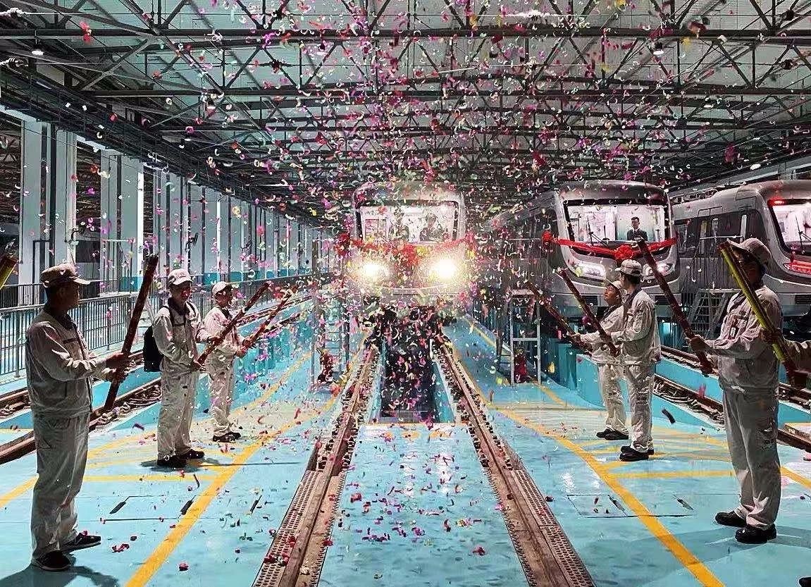 国内首条穿海地铁开通运营：全线为地下线 设32座车站