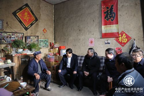 中国银行临沂分行赴“第一书记”驻村开展调研