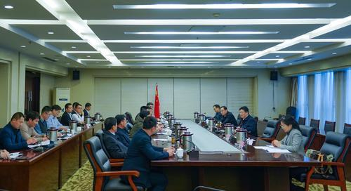 孟庆斌主持召开征求网民代表对市政府工作意见建议座谈会