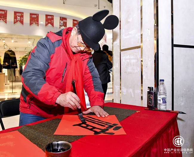 “泉惠大家”——北京昌平温泉文化节走进社区 “康养市集”正式开集