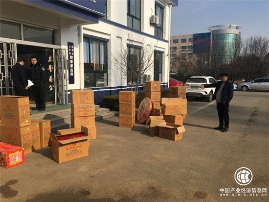 胶州两男子非法运输、存储、售卖烟花爆竹 被拘留
