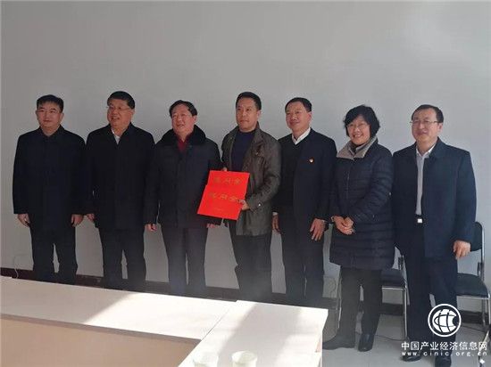 青岛市民政局局长王哲赴平度市开展春节“送温暖”活动