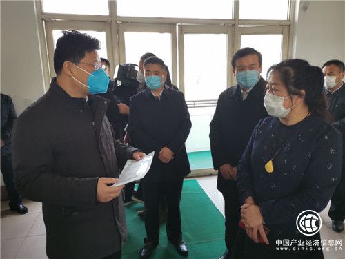 孟庆斌看望慰问疫情防控一线工作人员