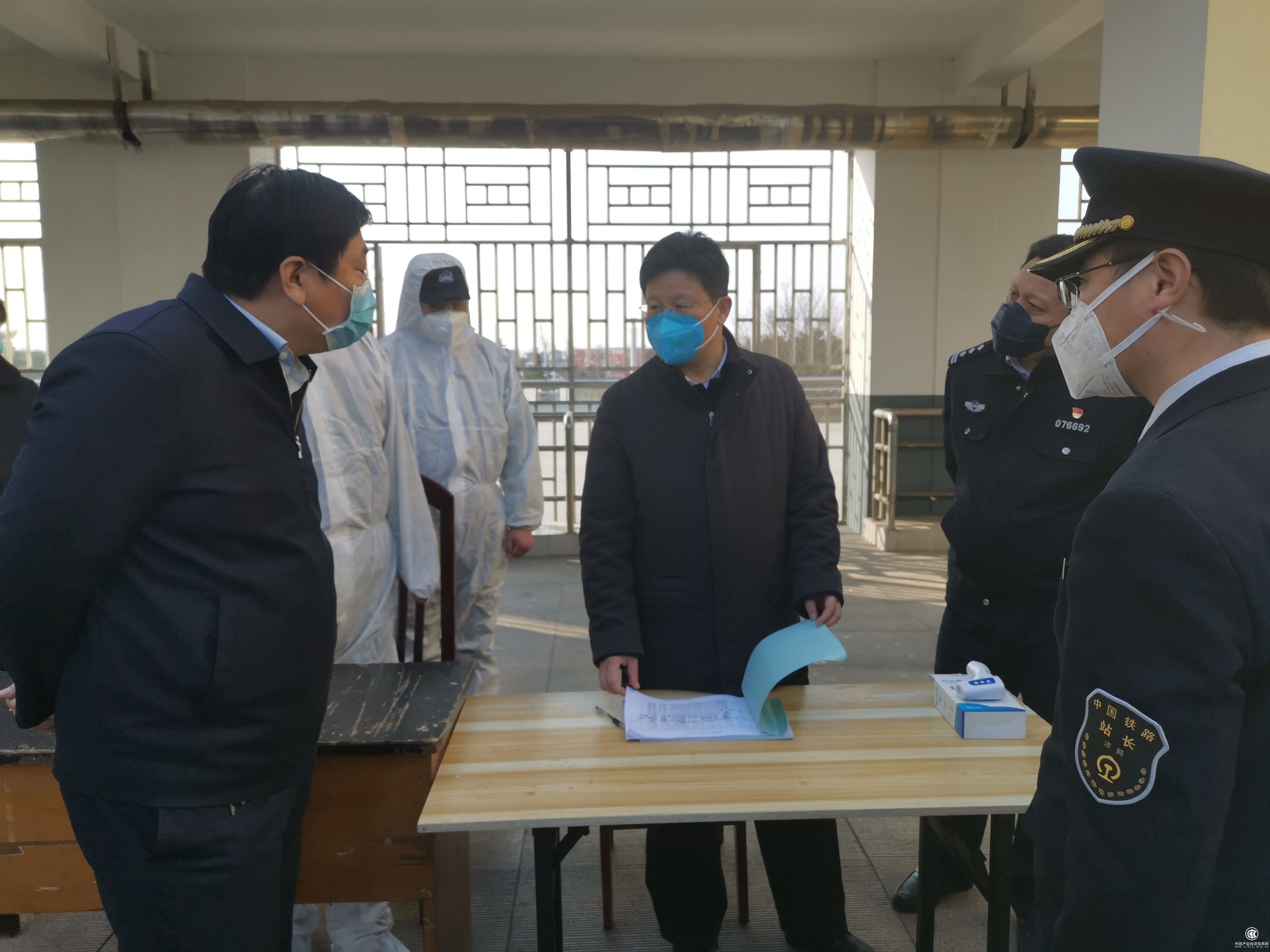 孟庆斌指挥督导疫情防控工作并看望慰问一线工作人员