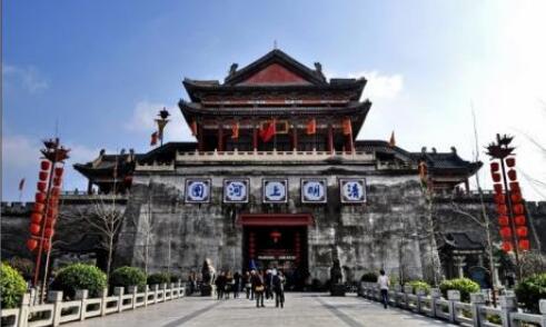 横店旅游之路越走越宽