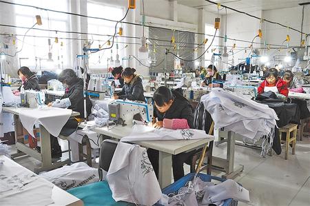 脱贫户家门口就业收入更稳