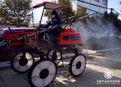 农机派上新用场 疫情防控发挥大效用