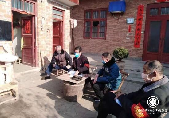 河南南召：人大代表冲在前 奋力战“疫”第一线