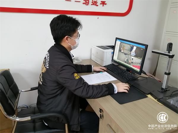 城阳上马街道：“两严两细” 精准纾困助复工