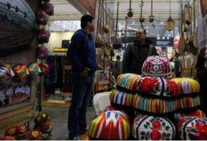 中西部地区文化产业营业收入占全国比重提升