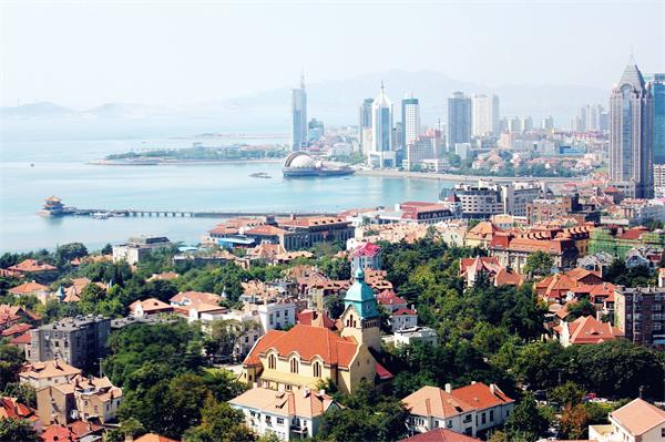 青岛地方金融组织与小微企业共战