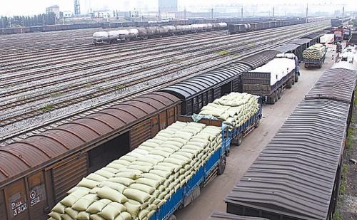 湖北运量最大铁路货运编组站中转发送农资304.8万吨