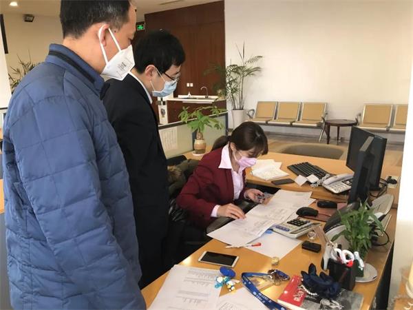 线上金融助抗疫，电信诈骗要防范