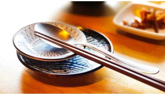 公筷经济“疫”外爆发 中国竹筷生产基地布局百亿市场