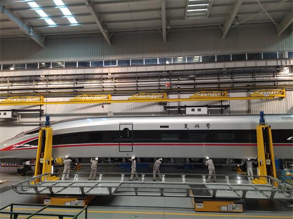 世界动车小镇超高能：见证轨道交通产业链全面复工！