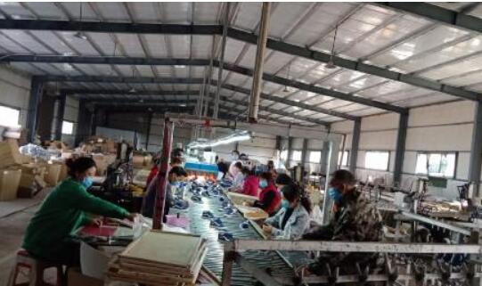 河南省南召县留山镇优先扶贫车间复工复产