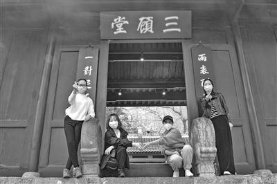 湖北境内旅游景区“热启动” 线上线下合力寻求突围