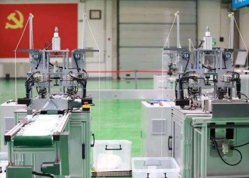 中航抗疫：护航两大战场 彰显国企担当