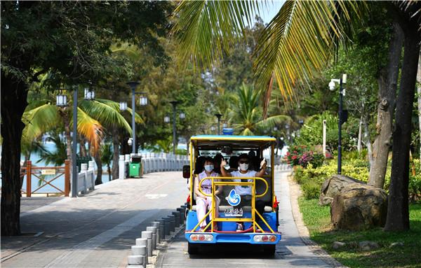 旅游业“熬冬”，逢春“解冻”