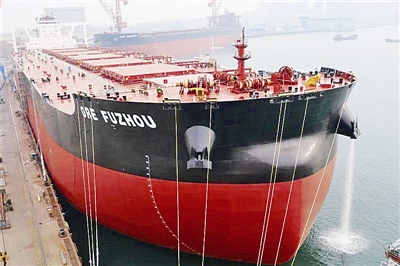 青岛北船重工又一艘32.5万吨矿砂船“云交付”