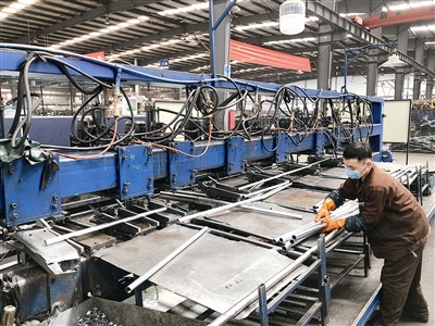 仅两天时间帮企业搭上出口班列 城阳力助外贸出口企业稳生产渡难关