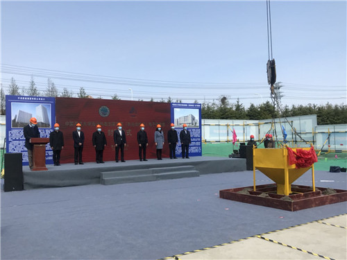 中国海洋大学西海岸校区电子信息楼正式封顶