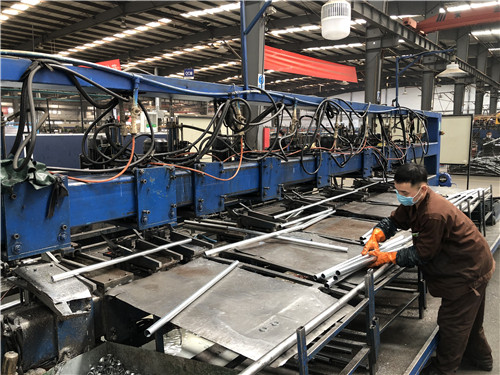 共享产业链  “组团”订货柜 青岛城阳政企联手化解外贸出口企业难题