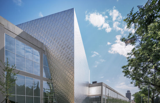 去美术馆看展的日子回来了