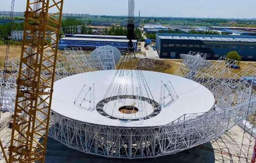 亚洲最大单口径全可动天线主体结构建成