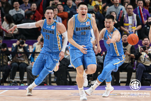 赛场内外CBA精彩不断，贴心服务卡特彼勒保驾护航