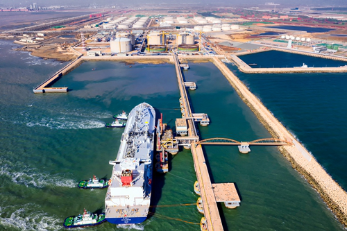 多项国内首次！董家口山东LNG二期工程项目第一座储罐顺利升顶