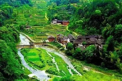 乡村旅游市场越火爆发展越要理性