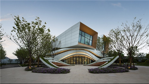 青岛海洋大数据产业基地暨华录山东总部基地项目城市会客厅正式开放