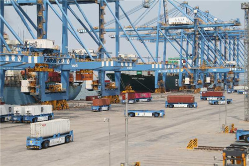 山东港口青岛港自动化码头投产运营三周年：喜看连钢创新团队“金创造”