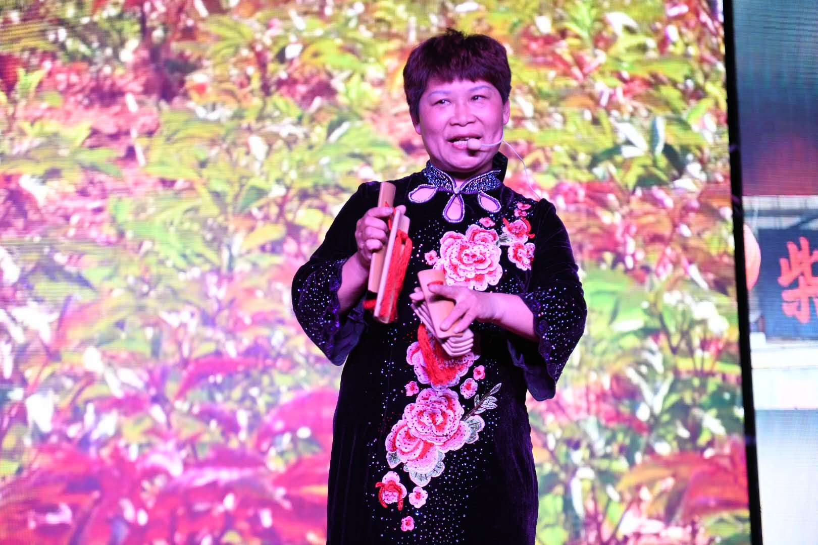 枣庄“莲花落”传承人褚庆玲