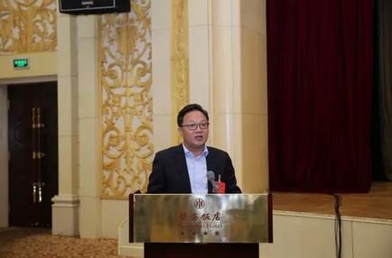 青岛市政协常委薄涛：扩大市老年大学校舍规模