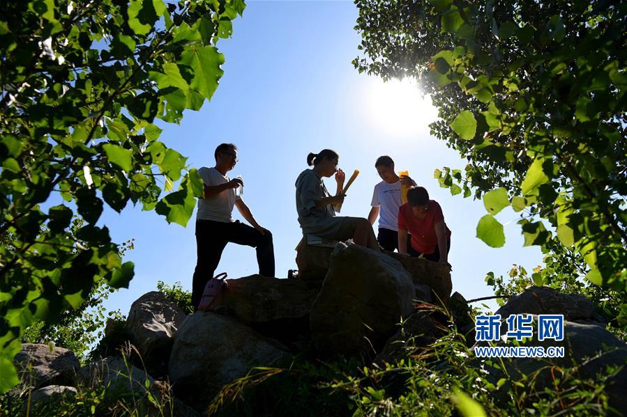 山东淄博：“流动课堂”行走山间播撒爱 