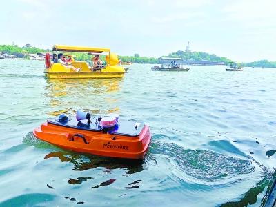 5G无人巡河船“试水”北海公园