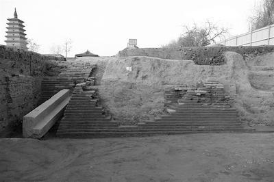 6700余件出土文物见证古城千年变迁