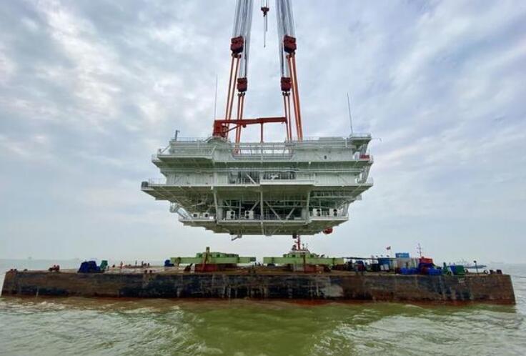 浙江最大海上风电项目核心部件吊装完成