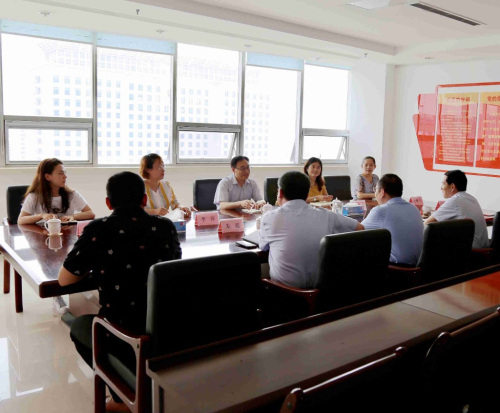 临沂日报报业集团党委书记、董事长刘勋建带队到市水务集团座谈交流