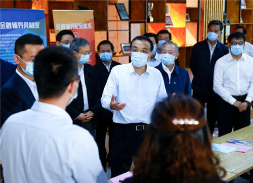 李克强总理来山东考察，两天到了烟台、青岛这些地方