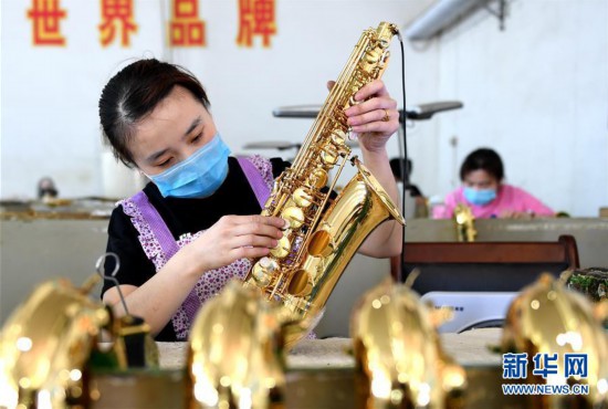 河北武强：乐器产业奏响“脱贫致富曲”