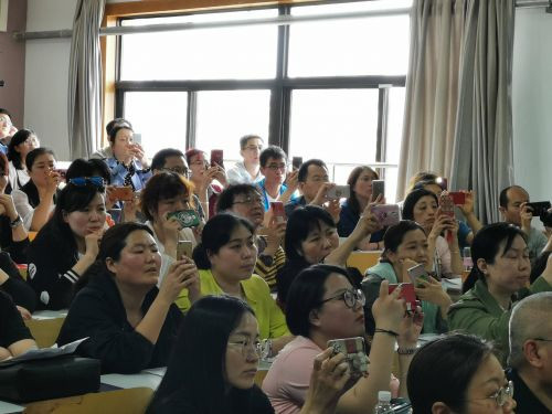 13个孩子上1个，5个孩子上1个！实验初中和三十七中今年报鼓了